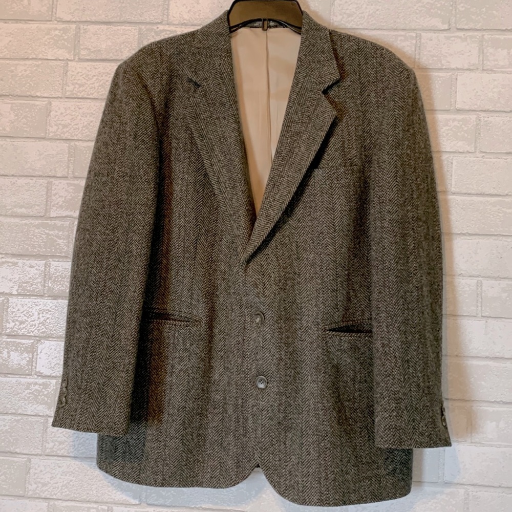 Men’s wool suit jacket